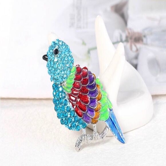 🐦 Betsey Johnson sparkling, colorful bird brooch 🐦 - Picture 2 of 5